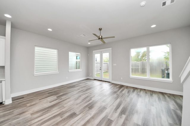 2507 Des Chaumes Street, Houston, TX 77026