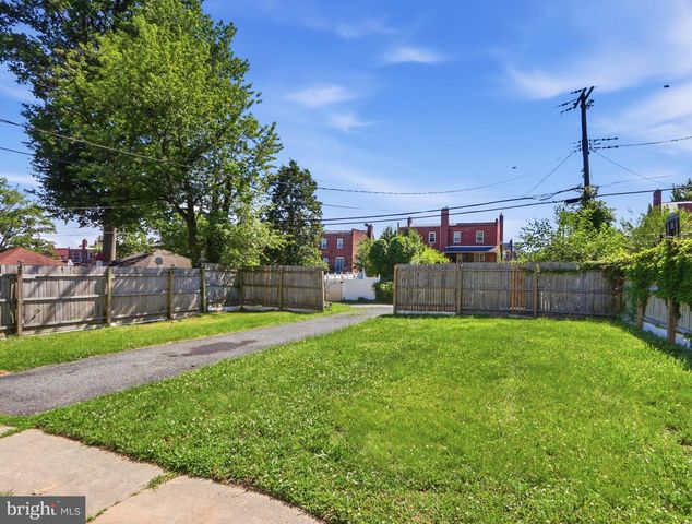 3605 FRANKFORD, Baltimore, MD 21214