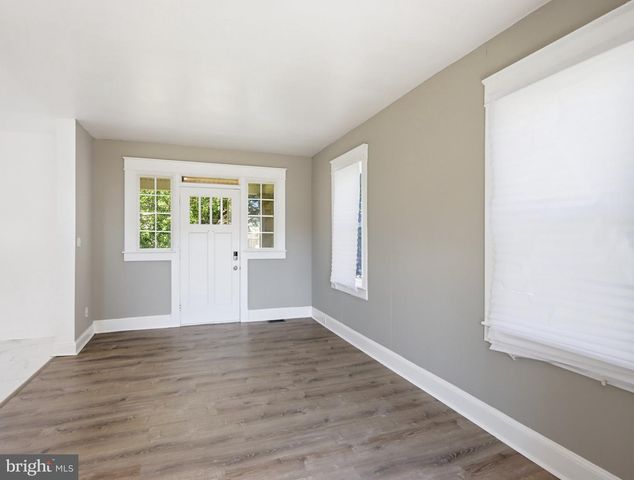 3605 FRANKFORD, Baltimore, MD 21214