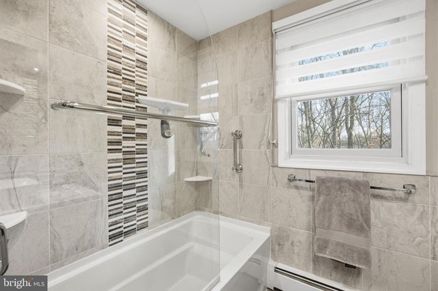 460 ROCKSVILLE RD, Southampton, PA 18966