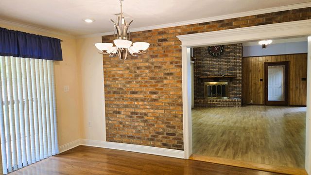 121 Jervis Mims, Hattiesburg, MS 39401