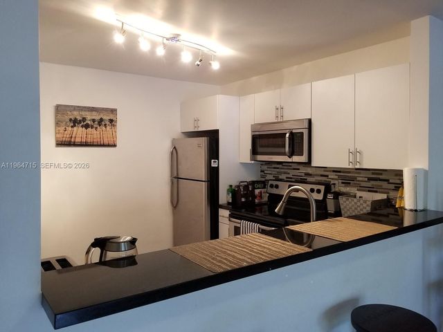 7845 CAMINO REAL O-210, Miami, FL 33143