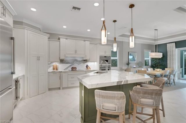 8790 Calypso CT, Naples, FL 34112