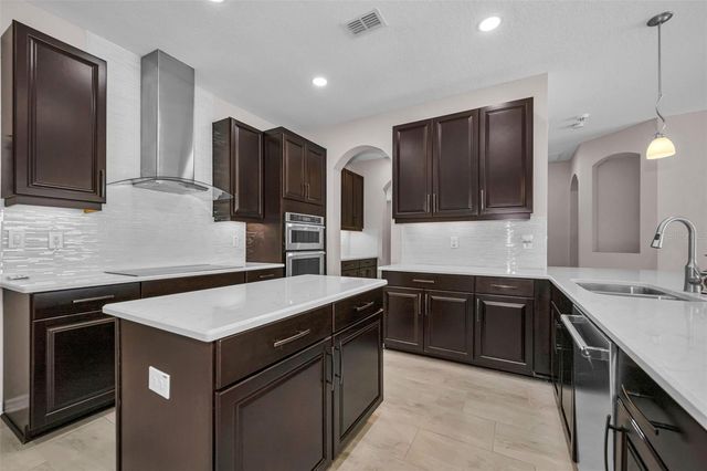 10520 ALCON BLUE DRIVE, Riverview, FL 33578