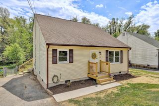 2321 Dunkirk AVE, Roanoke, VA 24012