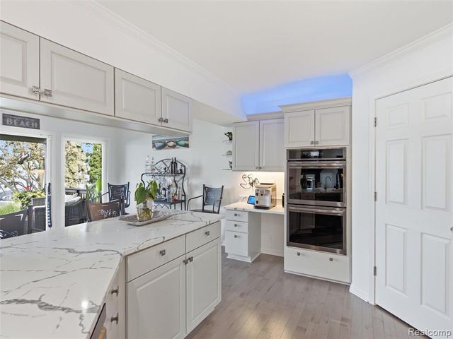 2314 N Duck Lake Road, Highland, MI 48356