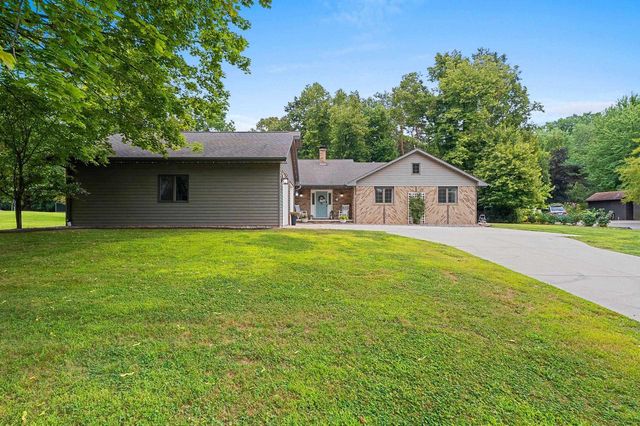 915 LA COUNT ROAD, Green Bay, WI 54313