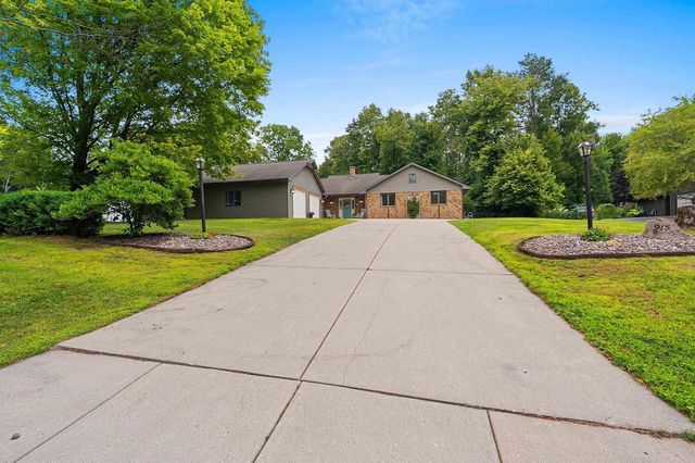 915 LA COUNT ROAD, Green Bay, WI 54313