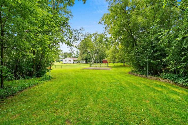915 LA COUNT ROAD, Green Bay, WI 54313