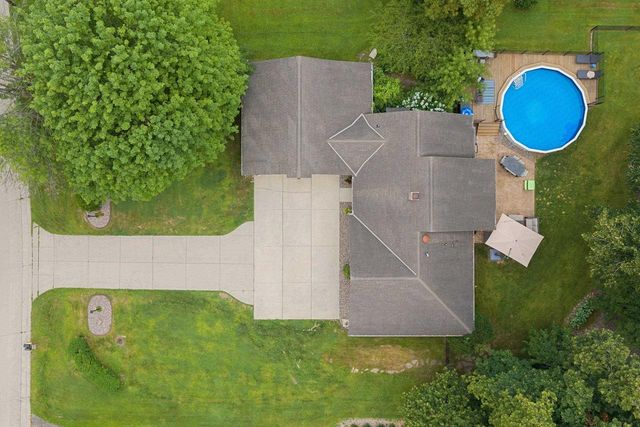 915 LA COUNT ROAD, Green Bay, WI 54313