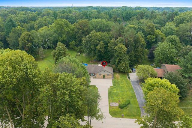 915 LA COUNT ROAD, Green Bay, WI 54313