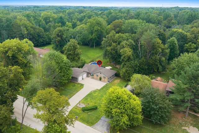 915 LA COUNT ROAD, Green Bay, WI 54313
