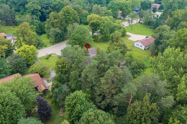 915 LA COUNT ROAD, Green Bay, WI 54313