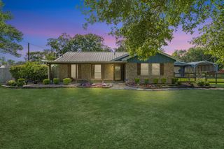 406 County Road 612, Dayton, TX 77535