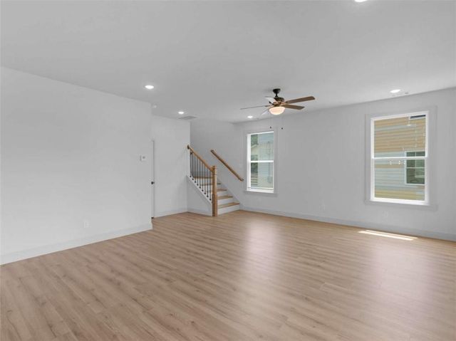 245 Lakeview Drive, Locust Grove, GA 30248
