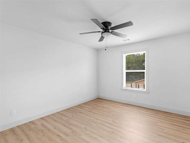 245 Lakeview Drive, Locust Grove, GA 30248