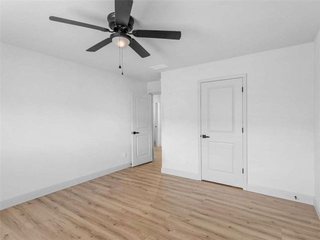 245 Lakeview Drive, Locust Grove, GA 30248