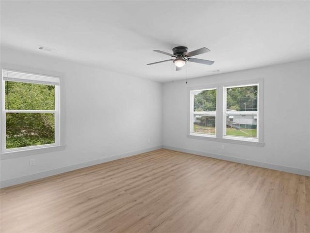 245 Lakeview Drive, Locust Grove, GA 30248