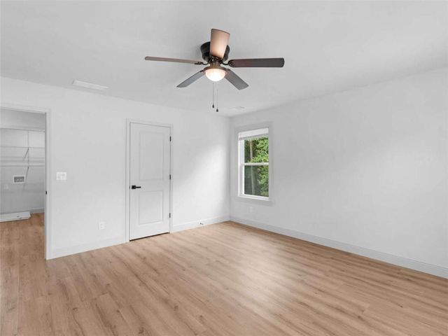 245 Lakeview Drive, Locust Grove, GA 30248