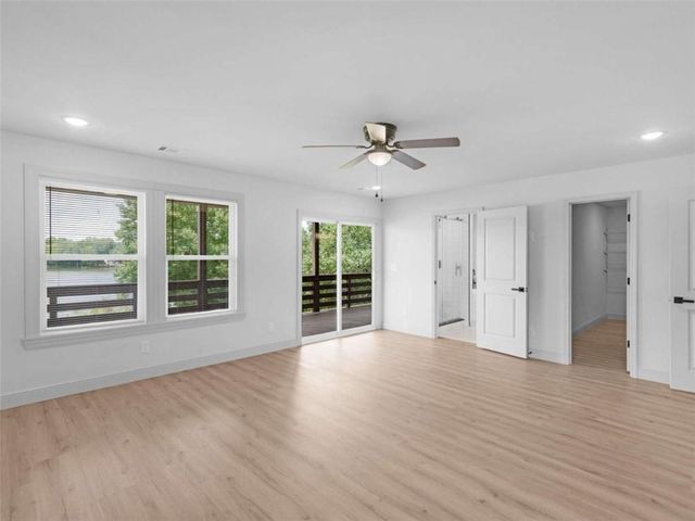 245 Lakeview Drive, Locust Grove, GA 30248