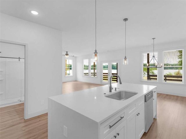 245 Lakeview Drive, Locust Grove, GA 30248