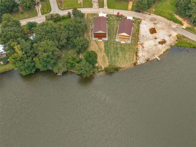 245 Lakeview Drive, Locust Grove, GA 30248