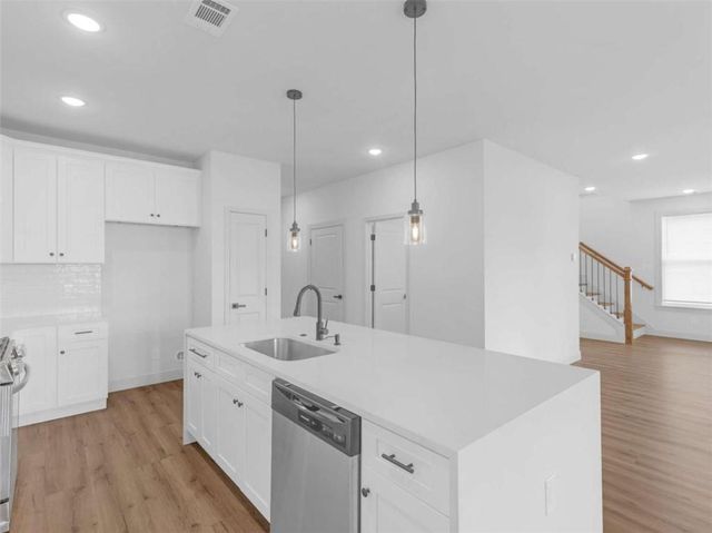 245 Lakeview Drive, Locust Grove, GA 30248