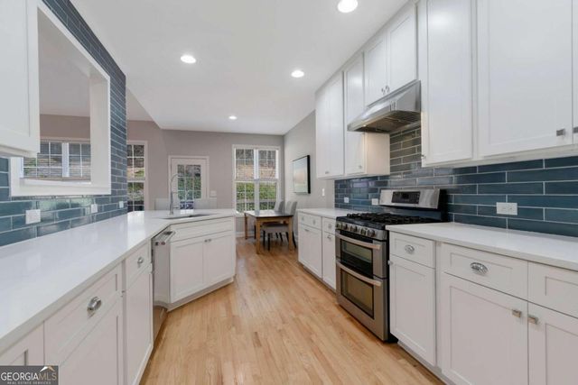 6365 Aarons Way, Flowery Branch, GA 30542