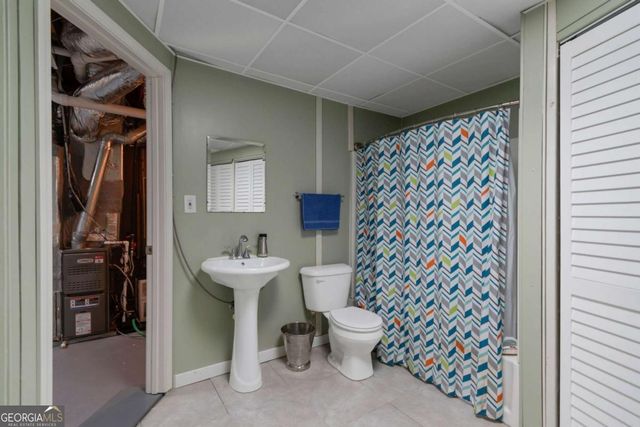 6365 Aarons Way, Flowery Branch, GA 30542