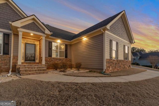 6365 Aarons Way, Flowery Branch, GA 30542