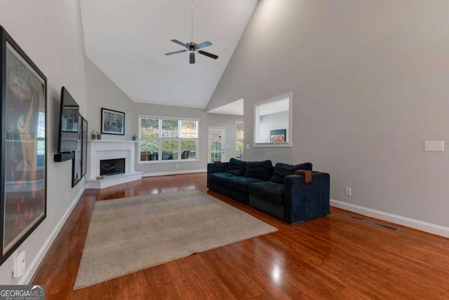 6365 Aarons Way, Flowery Branch, GA 30542