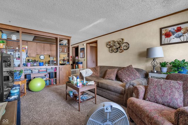 3033 S P Street, Elwood, IN 46036