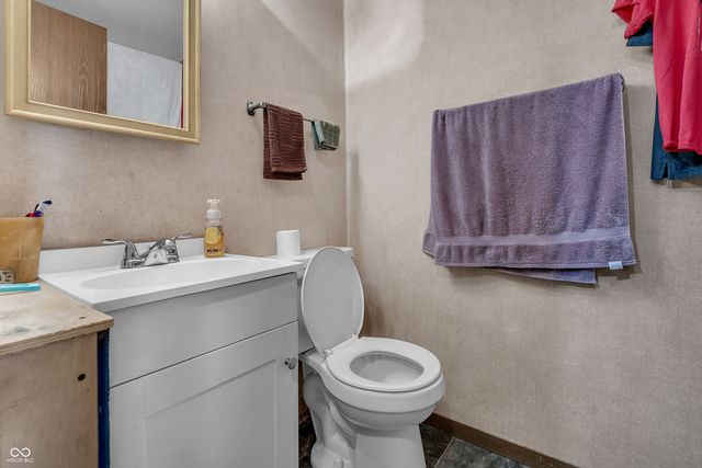 3033 S P Street, Elwood, IN 46036