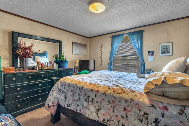 3033 S P Street, Elwood, IN 46036