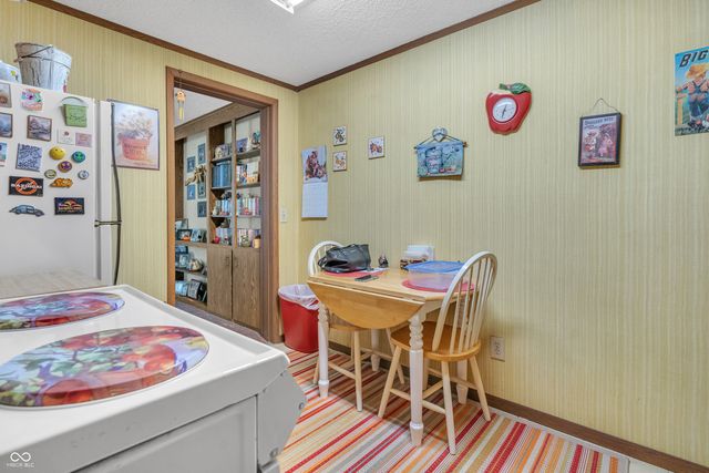 3033 S P Street, Elwood, IN 46036