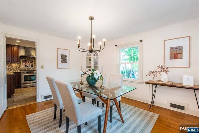 9 Hamilton Terrace, Montclair, NJ 07043
