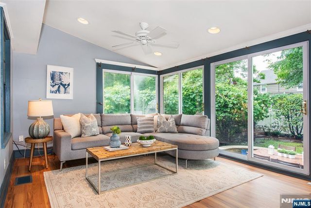 9 Hamilton Terrace, Montclair, NJ 07043