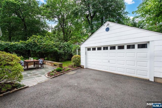 9 Hamilton Terrace, Montclair, NJ 07043