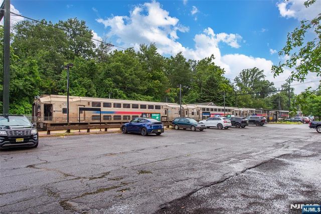 9 Hamilton Terrace, Montclair, NJ 07043