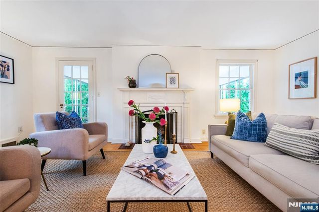 9 Hamilton Terrace, Montclair, NJ 07043