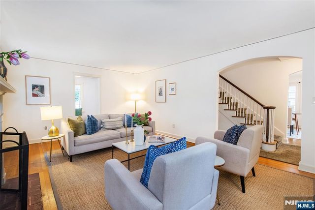 9 Hamilton Terrace, Montclair, NJ 07043