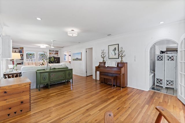 115 Bellevue Drive, Cleburne, TX 76033