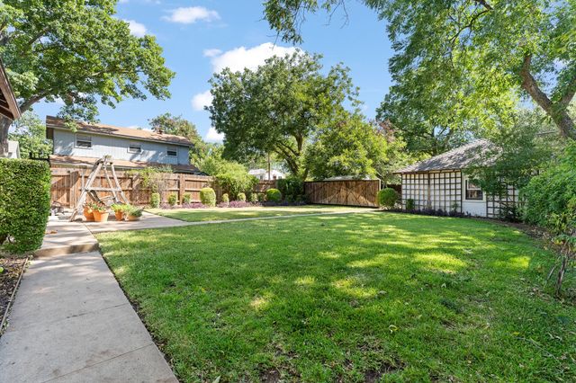 115 Bellevue Drive, Cleburne, TX 76033