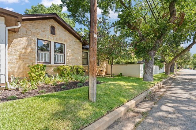 115 Bellevue Drive, Cleburne, TX 76033