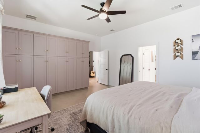 178 Waikakaaua DR, Bastrop, TX 78602