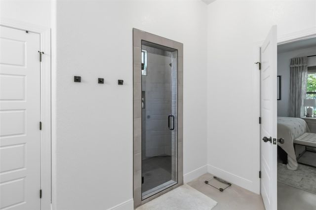 178 Waikakaaua DR, Bastrop, TX 78602