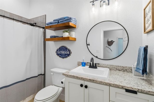 178 Waikakaaua DR, Bastrop, TX 78602