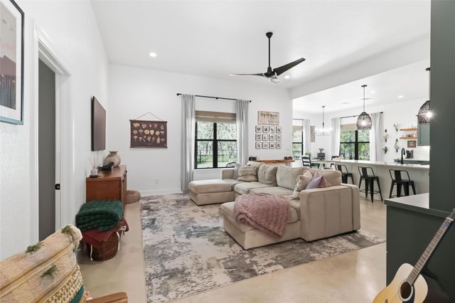 178 Waikakaaua DR, Bastrop, TX 78602