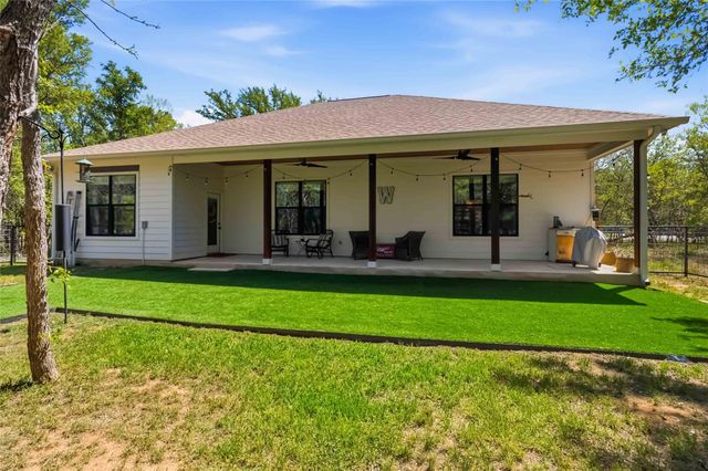 178 Waikakaaua DR, Bastrop, TX 78602