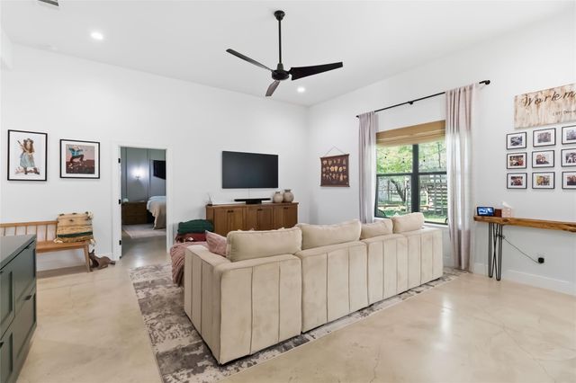 178 Waikakaaua DR, Bastrop, TX 78602